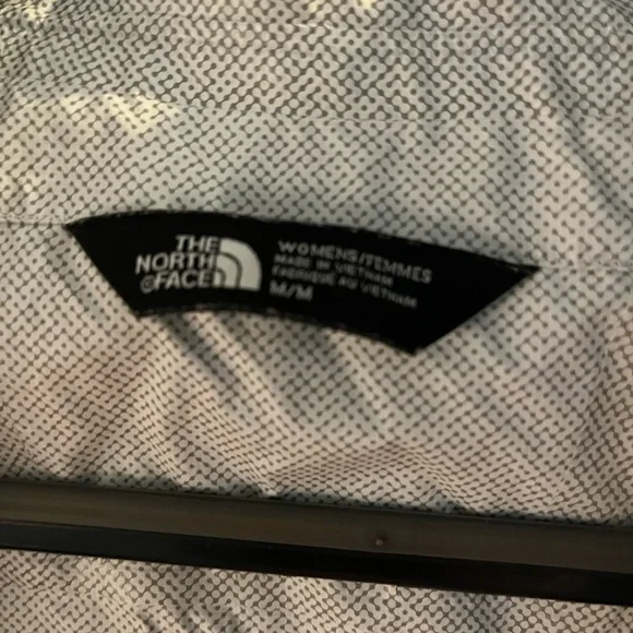 The North Face Black all weather jacket size M - Picture 3 of 4